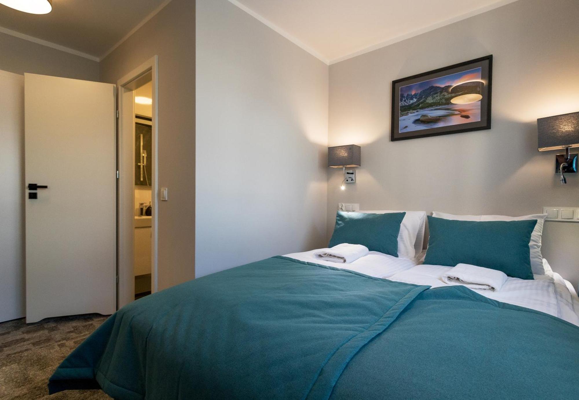 Przystanek Szrenica Hotel ชกลาร์สกา ปอเรมบา ภายนอก รูปภาพ